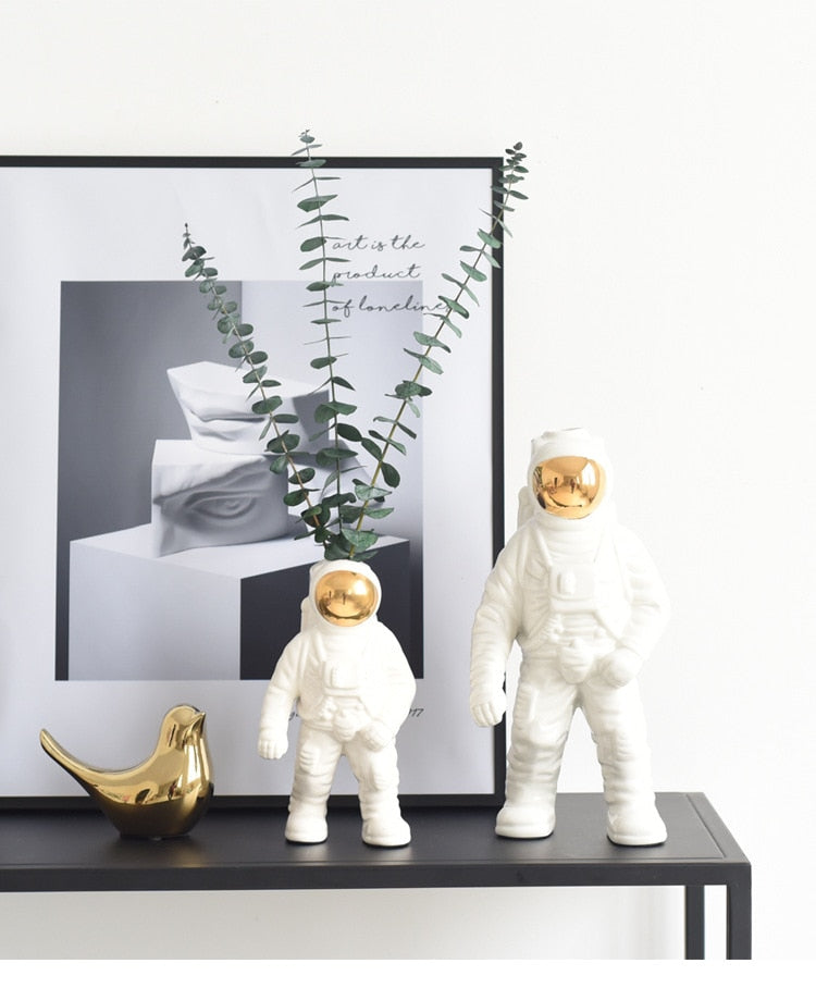 SPACE MAN STATUE