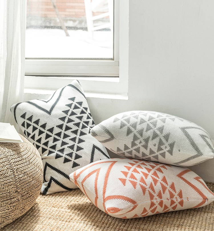 TAHI CUSHION COVER