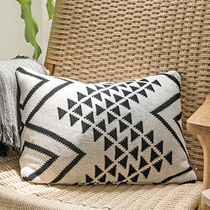 TAHI CUSHION COVER