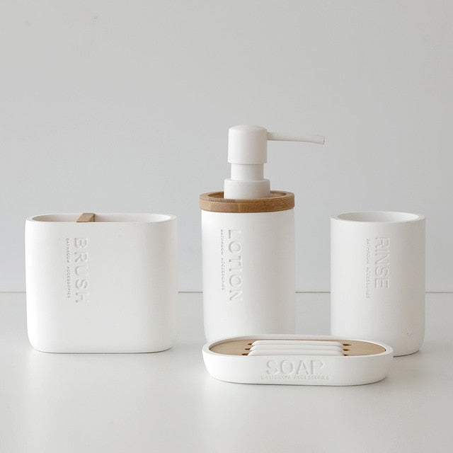 BATHROOM ACCESSORIES SET