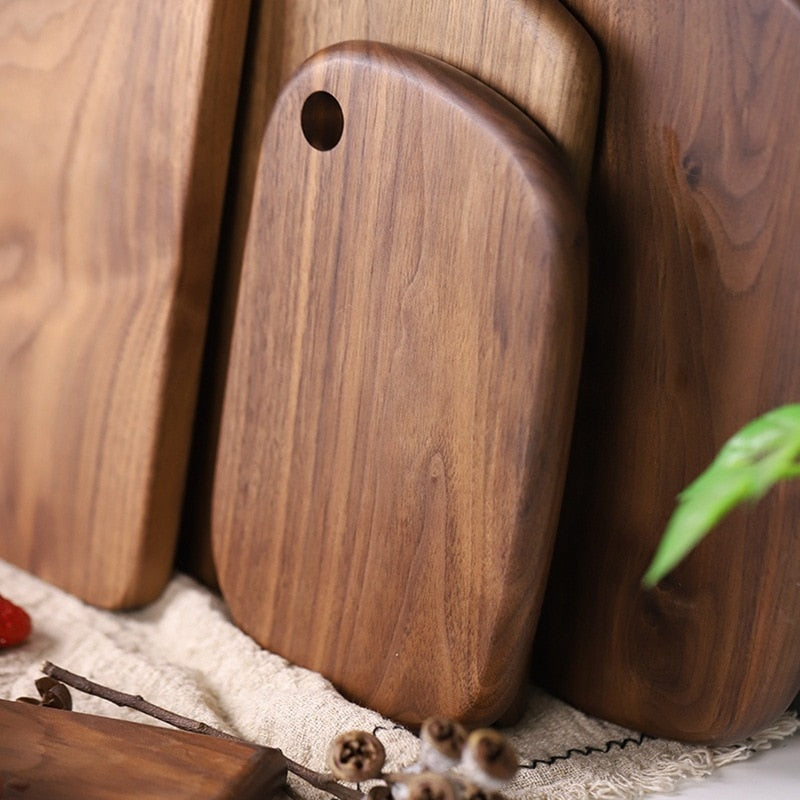 BLACK WALNUT CUTTING BOARD